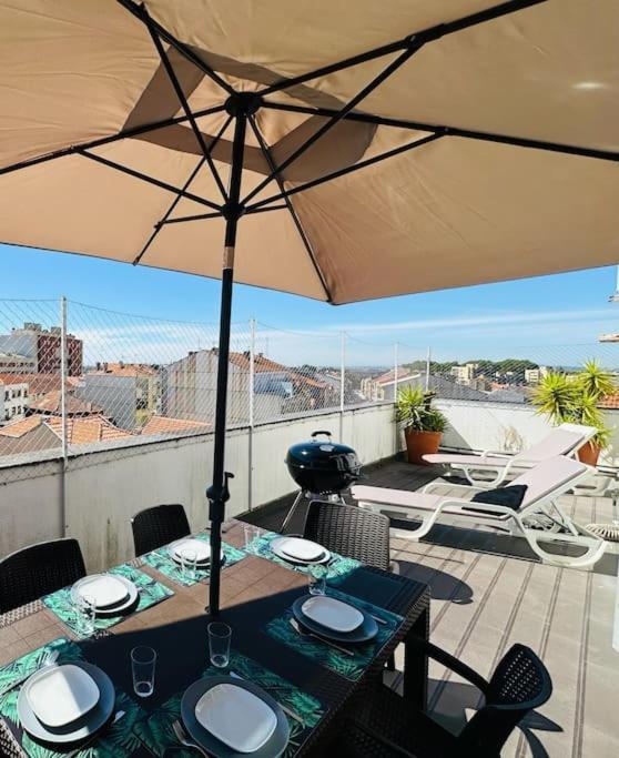 Ferienwohnung Renovado Com Ac, 2 Wc Completos, Terraco E Garagem Porto Exterior foto